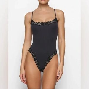 SKIMS Fits Everybody lace bodysuit